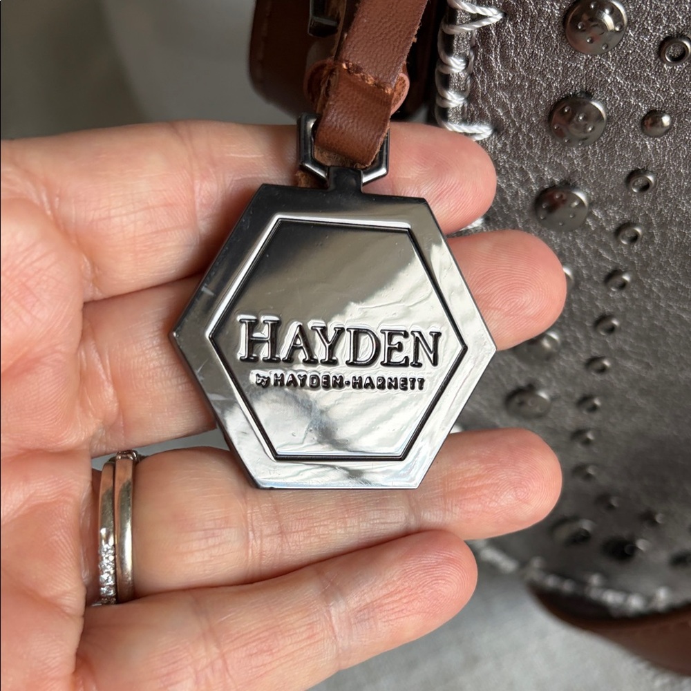 NWOT HAYDEN HARNETT Alissa Crossbody Bag silver metallic - Picture 2 of 10